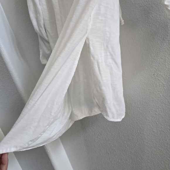 Almost famous white long sleeved shirt  with vented sides sheer suze medium - Picture 4 of 5